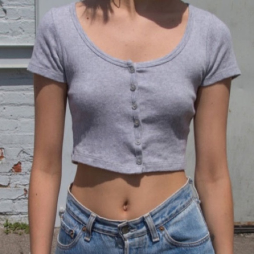 🦋 Brandy Melville Grey Button Up Crop Top